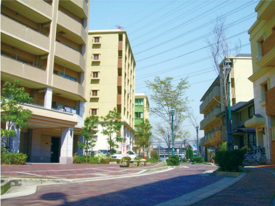 平成12年:光亜グループ沿革